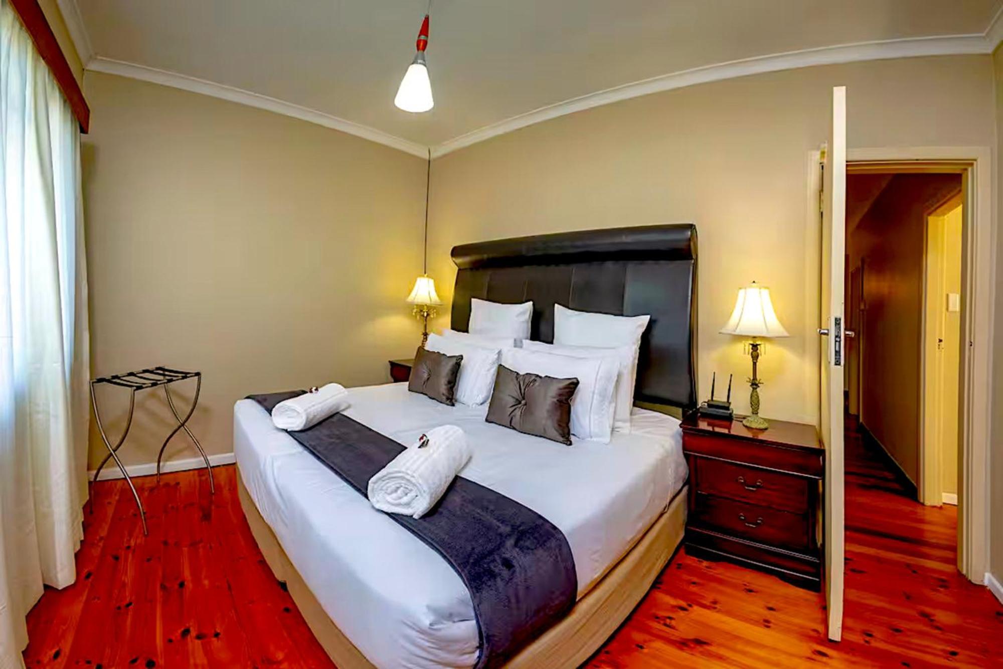 Munro Suites พอร์ตเอลิซาเบธ ภายนอก รูปภาพ