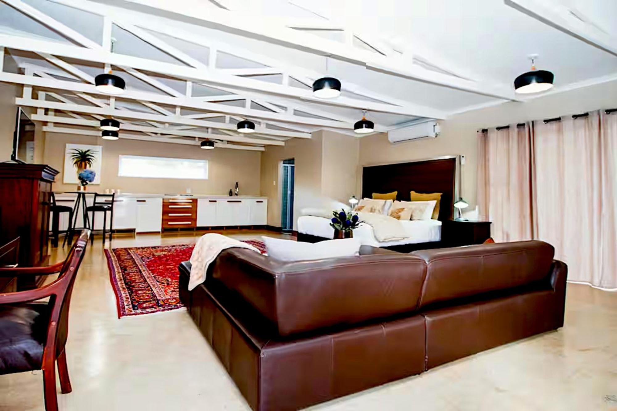 Munro Suites พอร์ตเอลิซาเบธ ภายนอก รูปภาพ